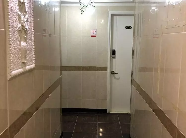 Пансион Hostel Metro