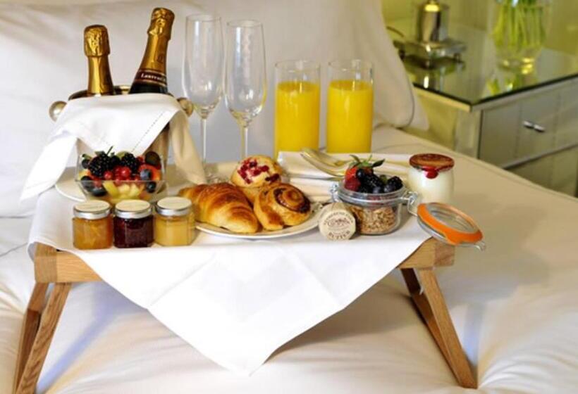 צימר Manor By The Lake