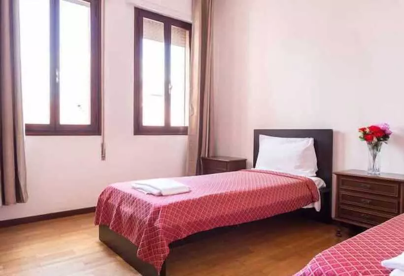 Bed and Breakfast Venice Bangla Guest House