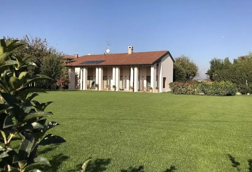 هتل Agriturismo Ca' Giulietta