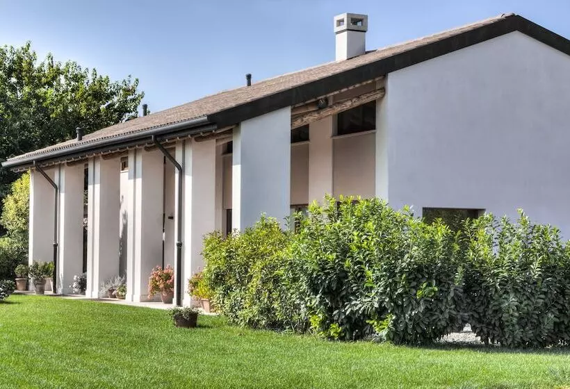 هتل Agriturismo Ca' Giulietta