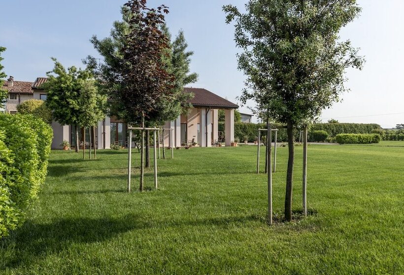 هتل Agriturismo Ca' Giulietta