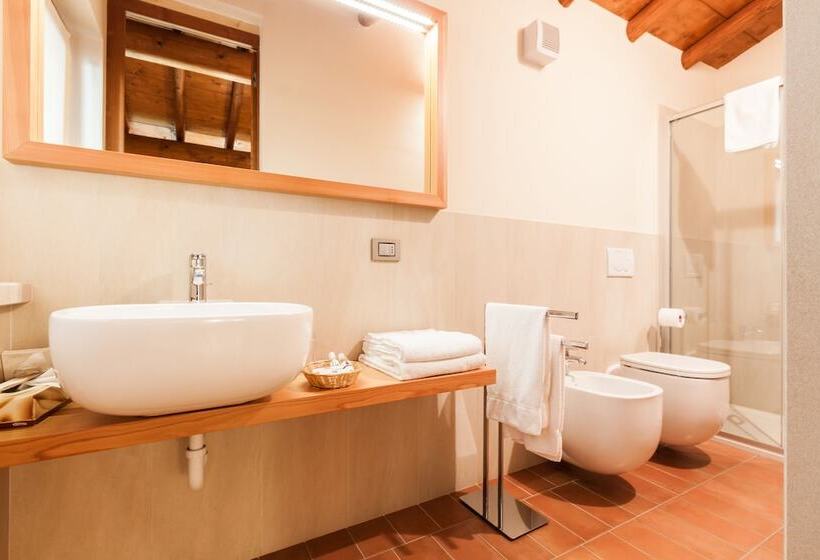 هتل Agriturismo Ca' Giulietta