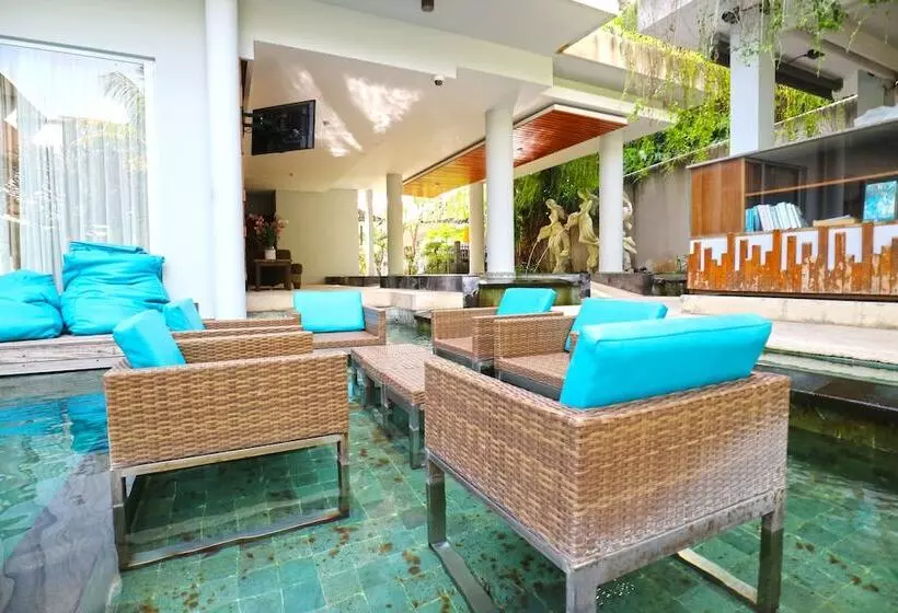 هتل Aquarius Star