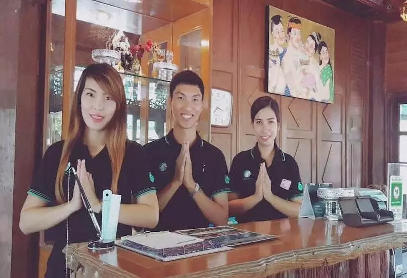 호텔 Baan Baitan Resort