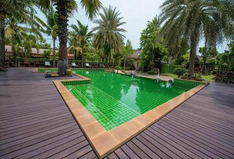 호텔 Baan Baitan Resort