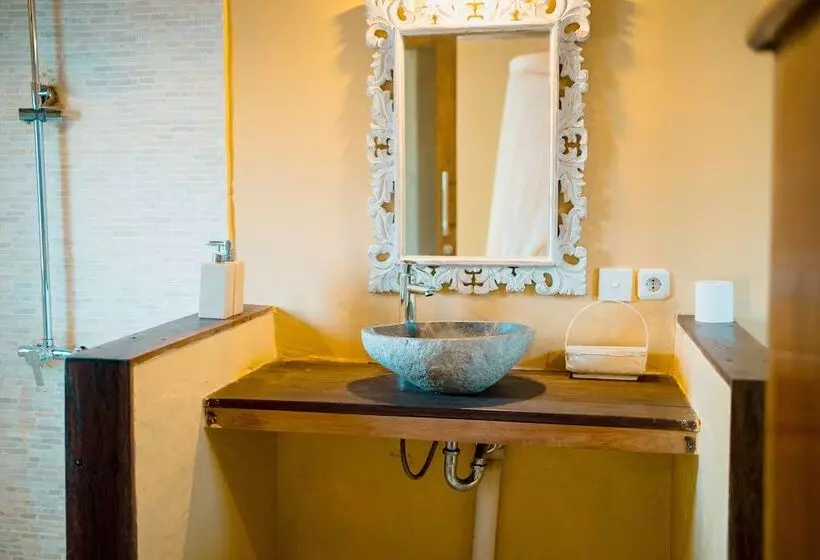 Hotel Les Villas Ottalia  Yoga And Diving, Gili Meno