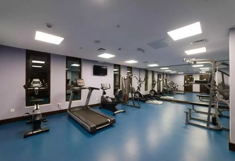 هتل Holiday Inn Aktau, An Ihg