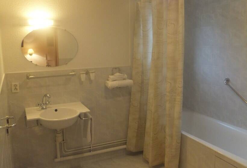 ホテル Le Village