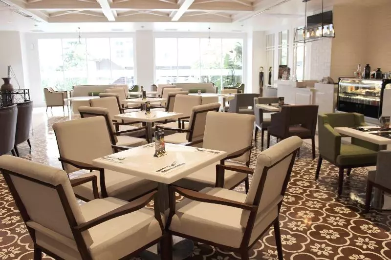 酒店 Maxone Signature Glodok Jakarta