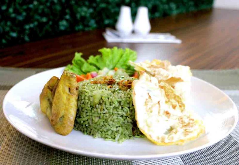 Отель Maxone Signature Glodok Jakarta