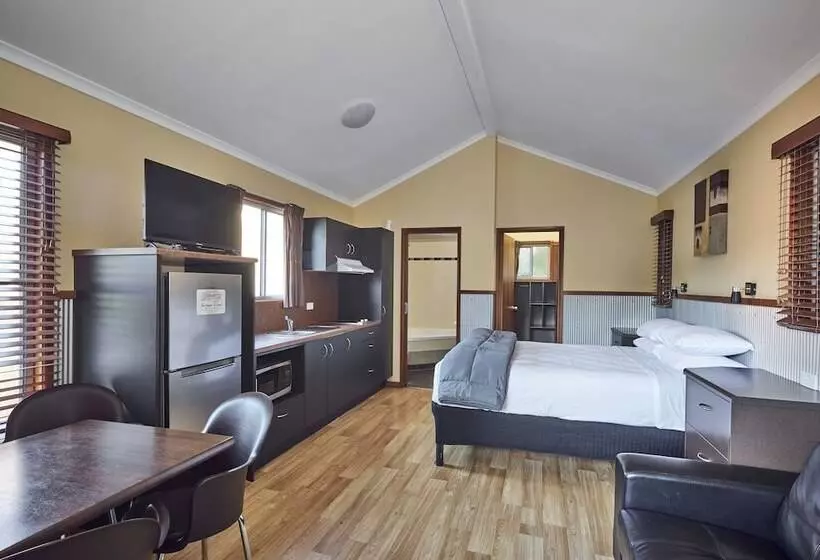 בית מלון כפרי Nrma South West Rocks Holiday Park