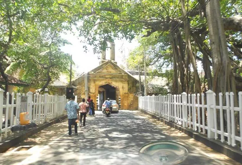 בית מלון כפרי Shanith Guesthouse Negombo