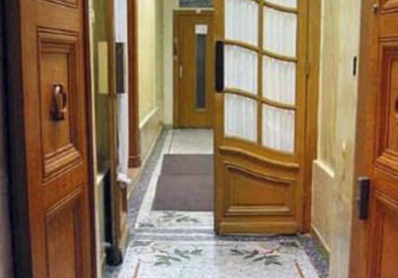 ホテル Tiquetonne