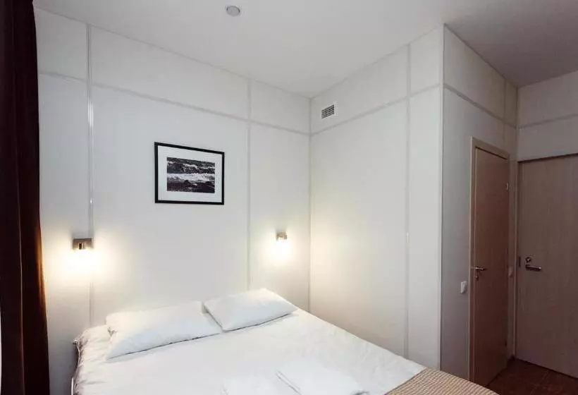 ホテル Tourist Inn