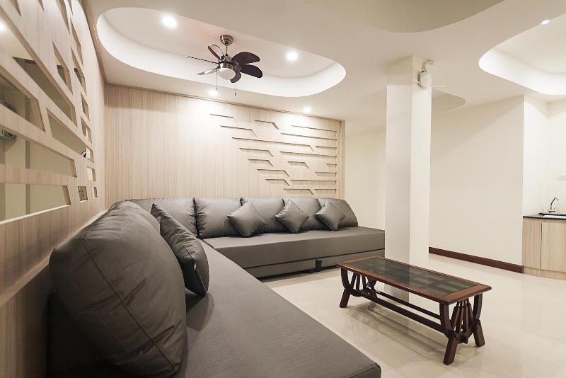 פנסיון Happy Hostel