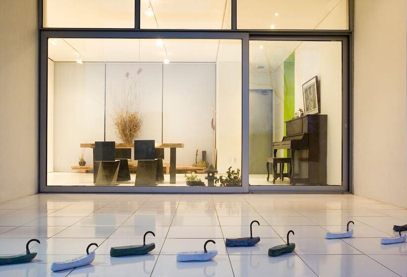 פנסיון Motif No.1 Guest House