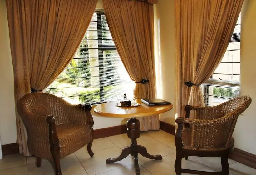 ペンション Opikopi Guest House