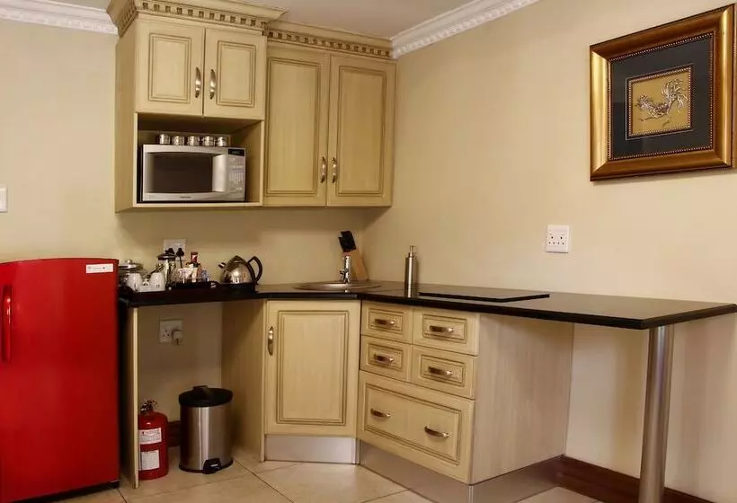 ペンション Opikopi Guest House