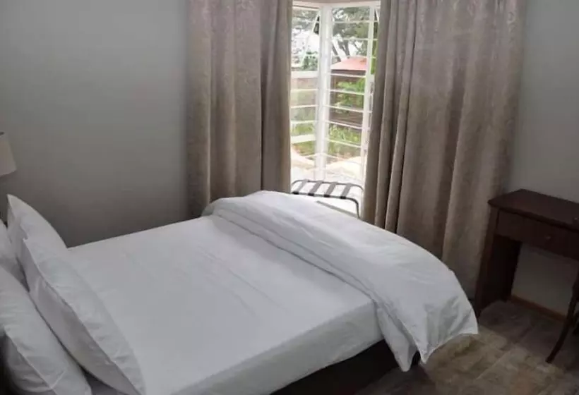 ペンション Opikopi Guest House