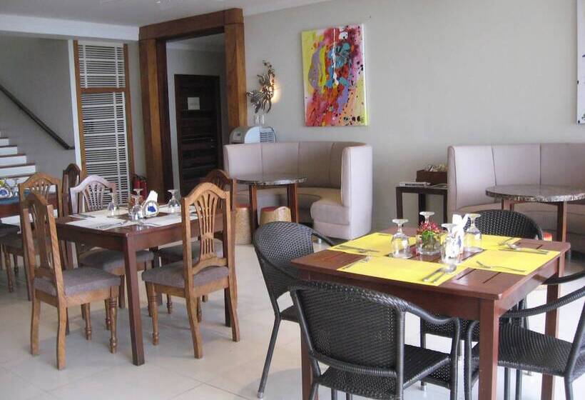 אתר נופש Chateau By The Sea