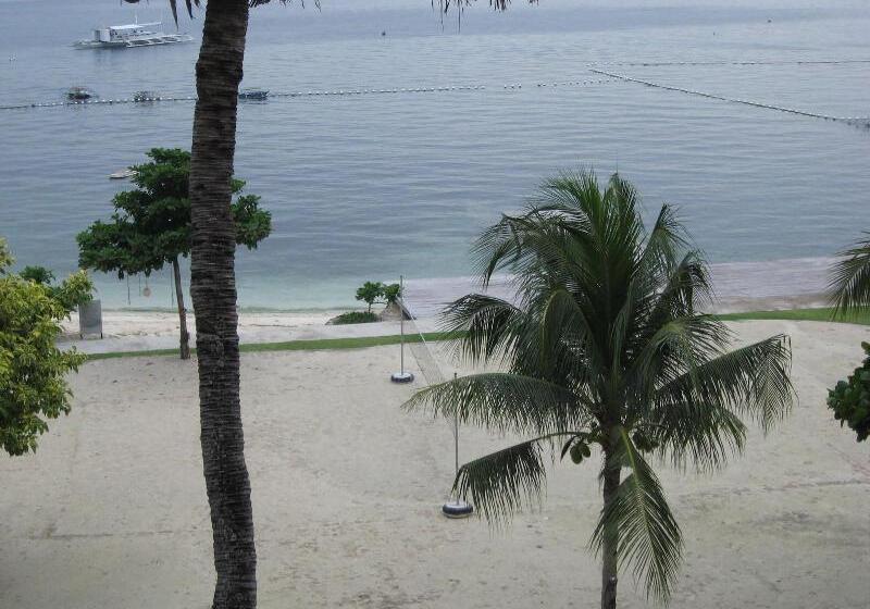 אתר נופש Chateau By The Sea