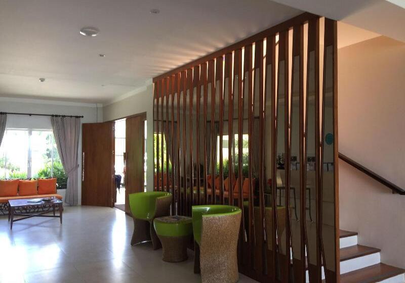 אתר נופש Chateau By The Sea