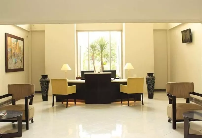 Aerotel Mandalika Praya