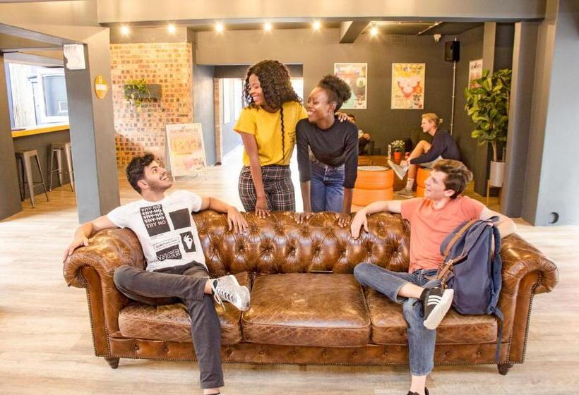 Общежитие Never At Home Green Point