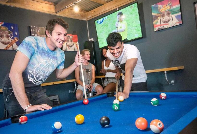 Общежитие Never At Home Green Point