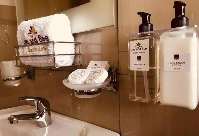 צימר Jay And Bee Guest House