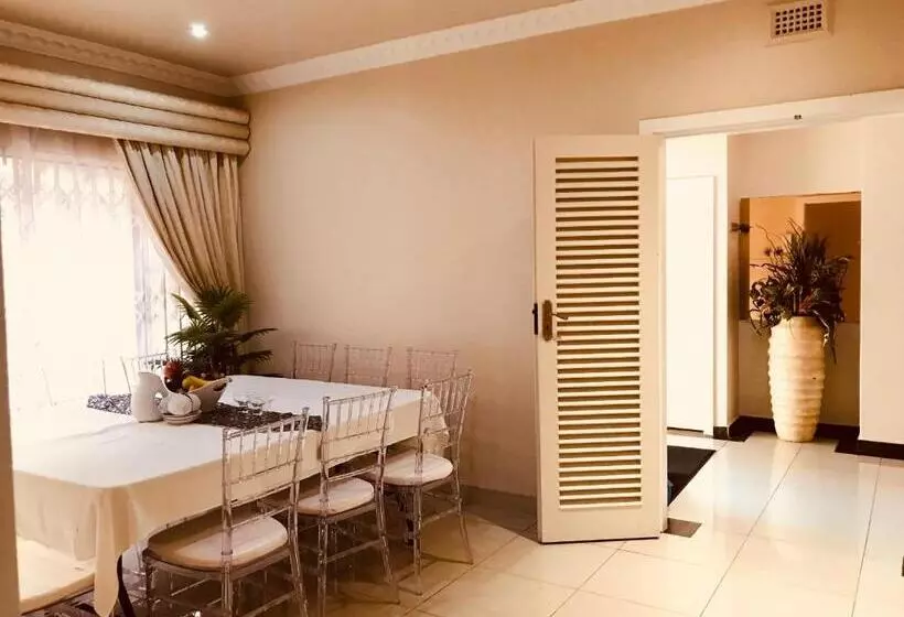 צימר Jay And Bee Guest House