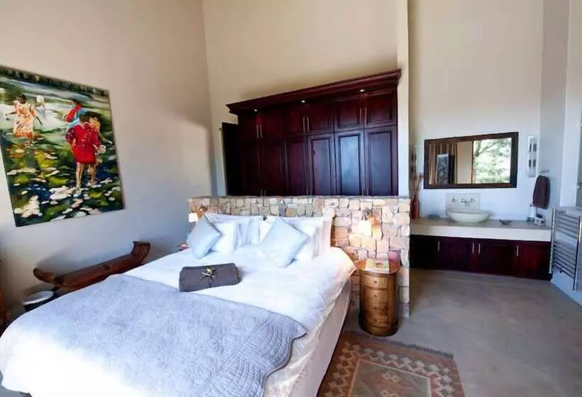 مبيت وإفطار Tamodi Lodge
