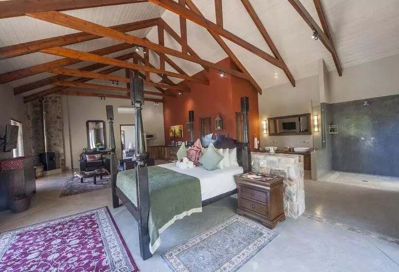 مبيت وإفطار Tamodi Lodge