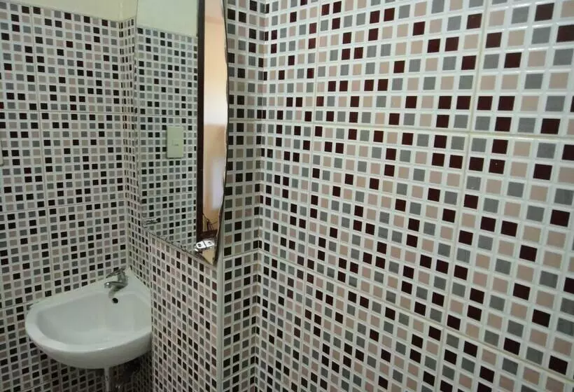 בית מלון כפרי Balayong Pension