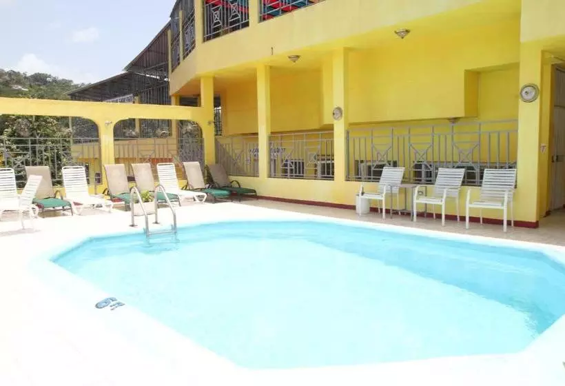 هتل Executive Shaw Park Guest House