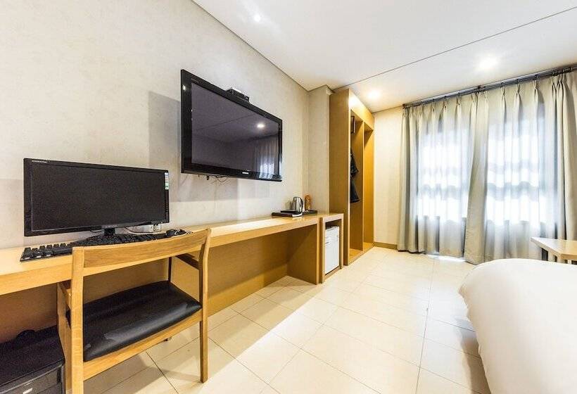 F Hotel Yeongdeungpo