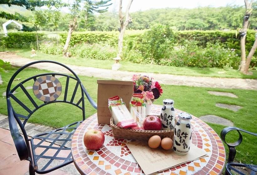 בית מלון כפרי Ken Ting Tuscany Resort