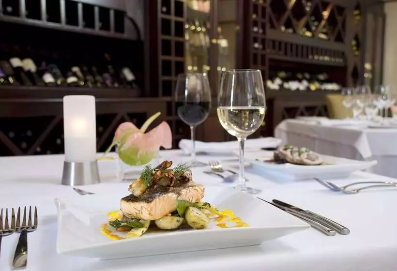 Отель Kievits Kroon Gauteng Wine Estate