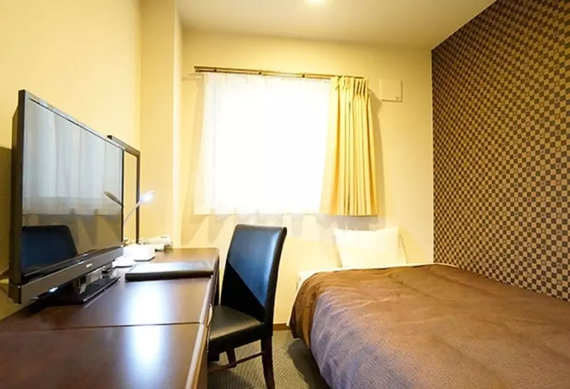 Отель Livemax Himeji Ekimae