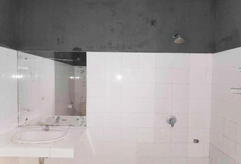 בית מלון כפרי Pecatu Guesthouse