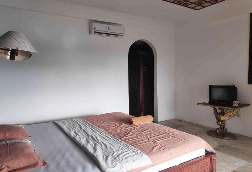 בית מלון כפרי Pecatu Guesthouse