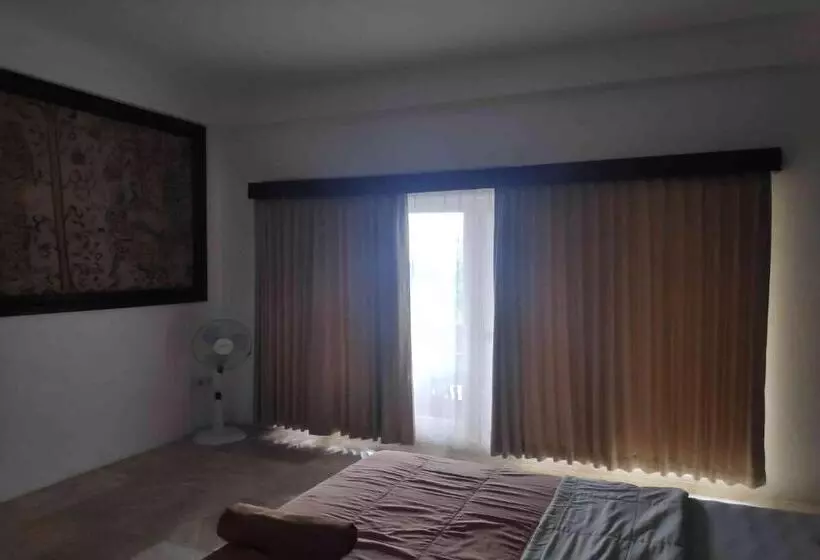 בית מלון כפרי Pecatu Guesthouse