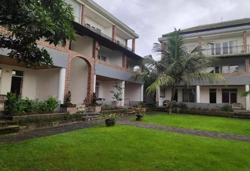 בית מלון כפרי Pecatu Guesthouse