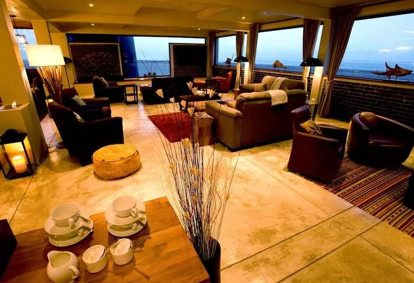 هتل Pelican Point Lodge