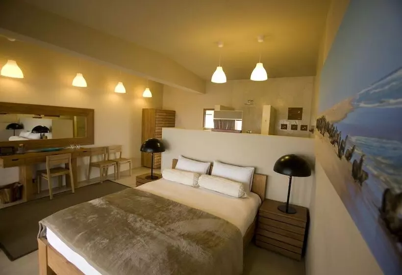 هتل Pelican Point Lodge