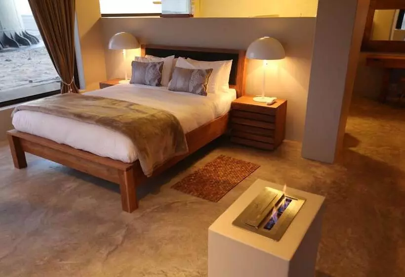 هتل Pelican Point Lodge