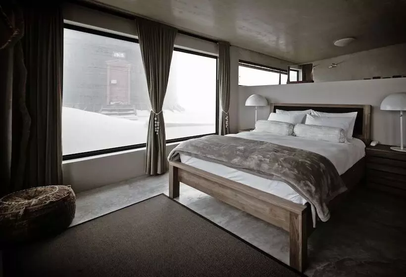 هتل Pelican Point Lodge