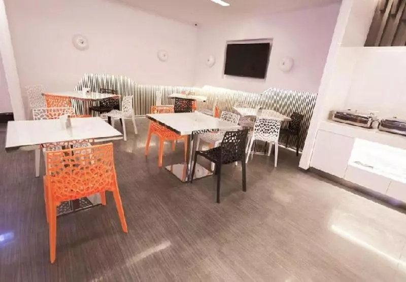 Royal Hotel Group  Central Park Branch