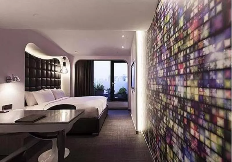 Royal Hotel Group  Central Park Branch
